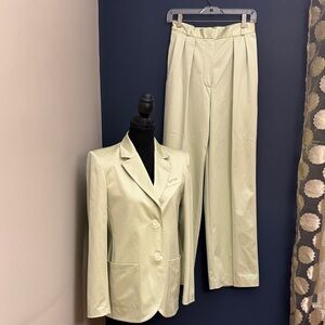 Harris Wharf London Silk Suit Set Made in Italy Sage Green Jacket Pants IT 40 38